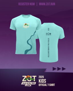 👕 KIDS Official T-Shirt 2026 + Deadline Alert 🚨

Micii alergători ZUT merită un tricou pe măsură! 💜💚

Îți prezentăm tricoul oficial Zalău Ultra Trail KIDS 2026, inclus în kitul de participare al fiecărui mic alergător înscris la cursa KIDS. 🏃‍♀️🏃‍♂️

⏳ 15 iunie este ultima zi în care îți poți asigura tricoul pe mărimea aleasă. După această dată, nu mai putem garanta disponibilitatea mărimilor dorite.

✅ Înscrie-ți copilul acum și rezervă-i locul la start:
🌐 www.zut.run
ZUT powered by EGOINTERIORS
10-12 iulie 2026

La ZUT KIDS nu este vorba doar despre alergare. Este despre încredere, bucuria mișcării și amintiri care rămân. ❤️
